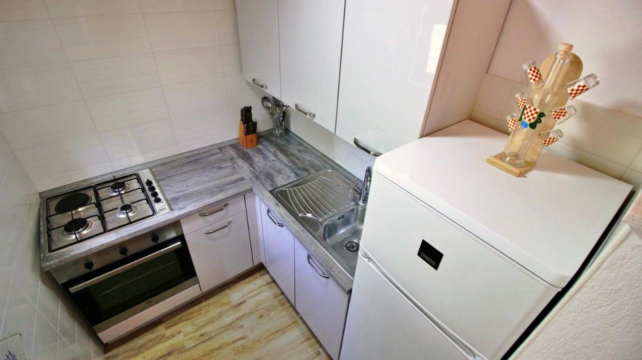 Holiday Home Jozo Omiš Exterior foto