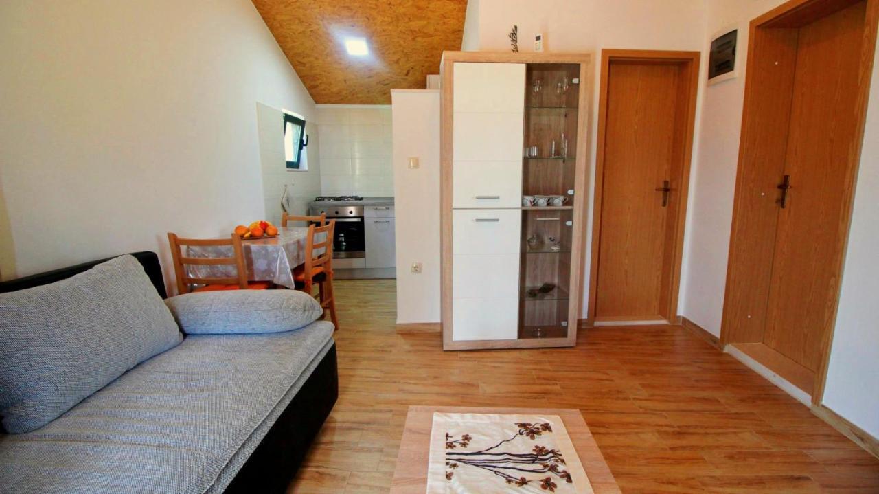 Holiday Home Jozo Omiš Exterior foto